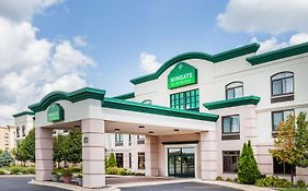 Wingate By Wyndham Peoria - Complimentary Area Shuttle